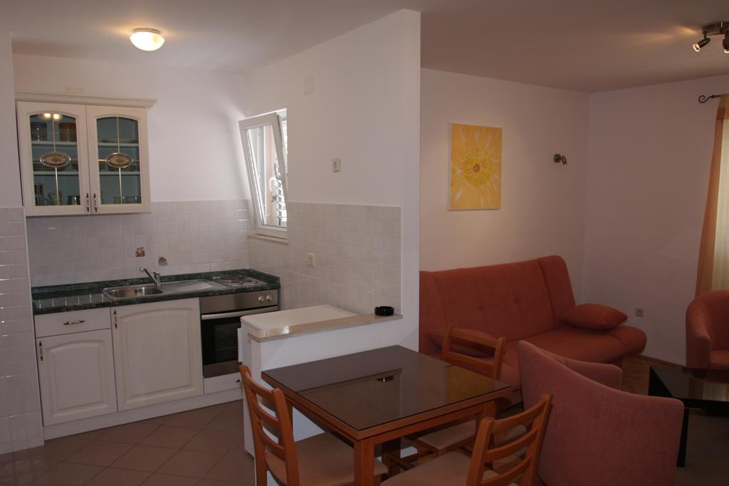 Apartments Ante Makarska Værelse billede